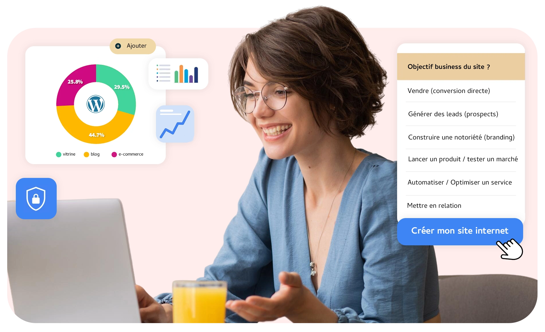 Une femme qui est en train de créer son site internet avec l'agence marketing lefrenchy